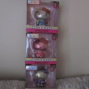 NWT mini figurines HELLO KITTY x3